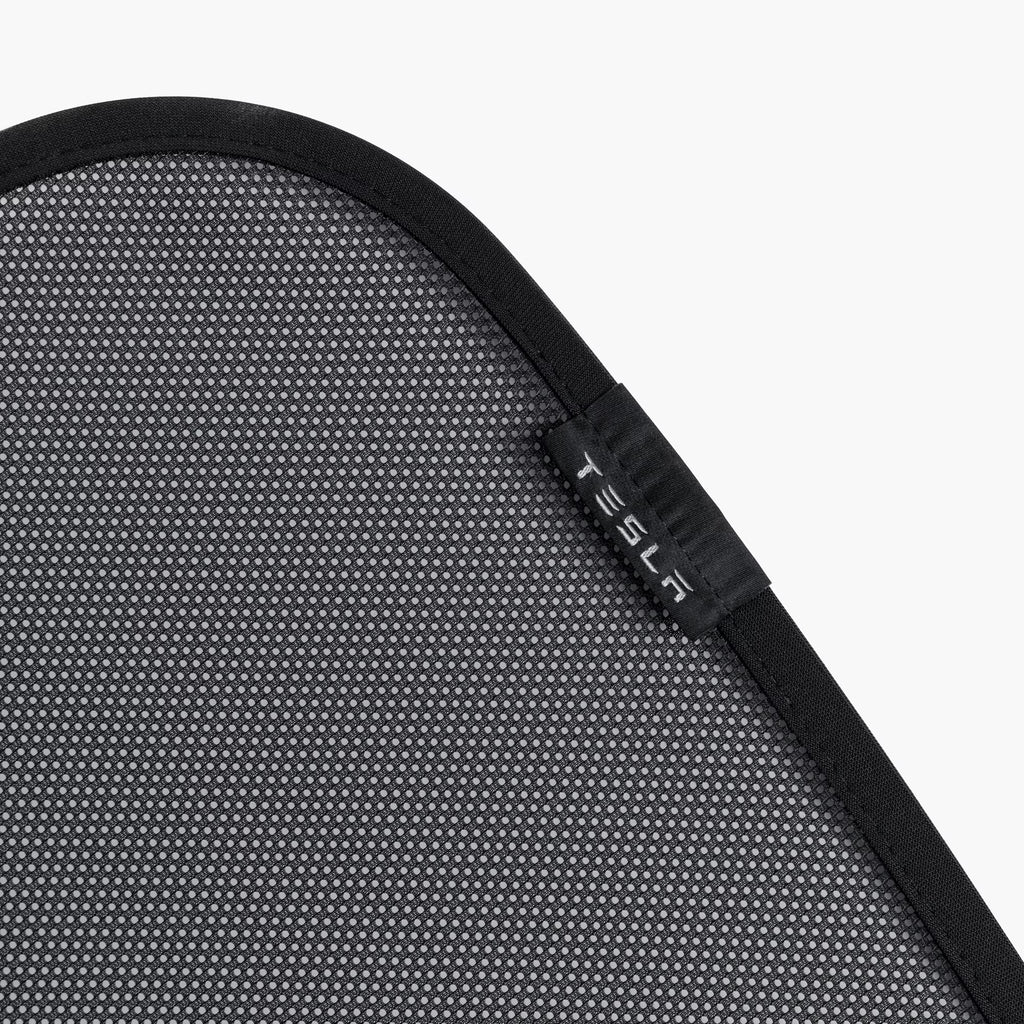 Model S Tailgate Sunshade